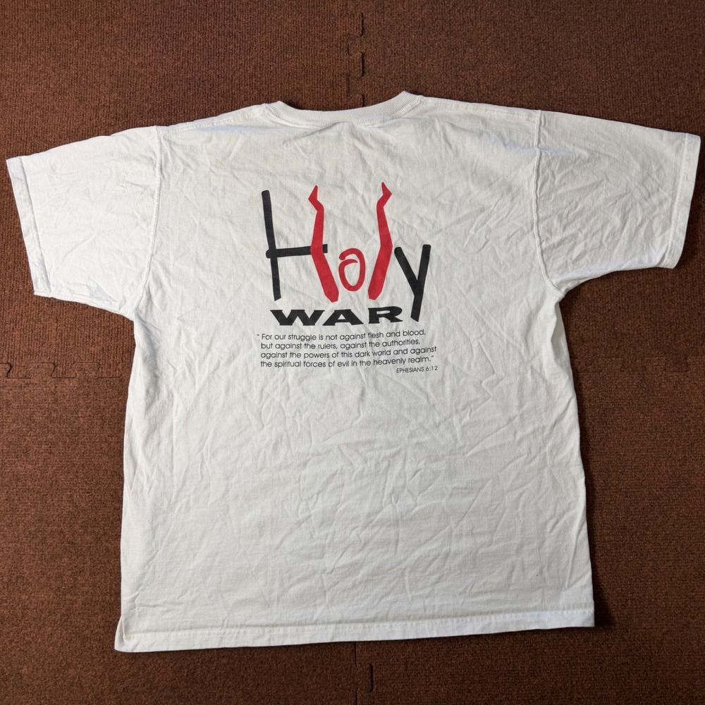 A- Vintage Fruit of‎ the Loom Holy War Ephesians 6:12 Christian T-Shirt White XL